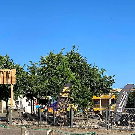 Przyczepa Foremka W Molo Surf Campsite *
