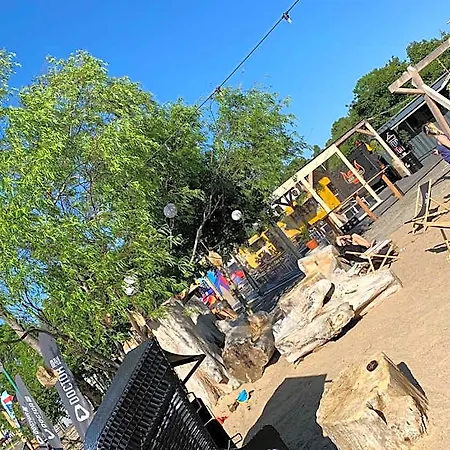 Campsite Przyczepa Foremka W Molo Surf Jastarnia