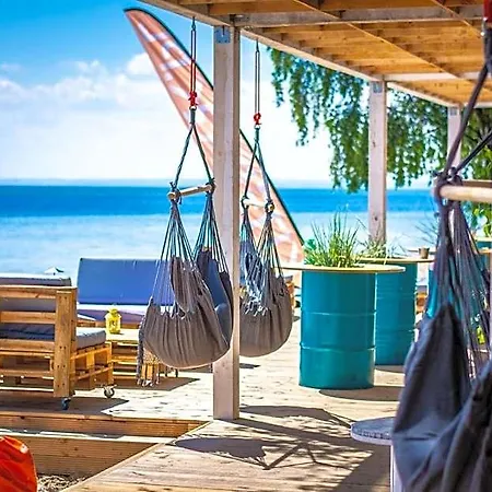 Przyczepa Foremka W Molo Surf Campsite