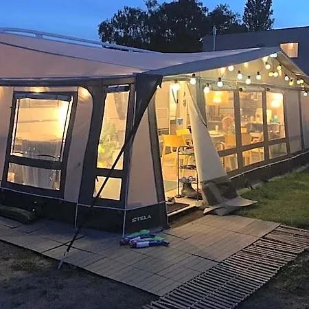 Campsite Przyczepa Foremka W Molo Surf Jastarnia