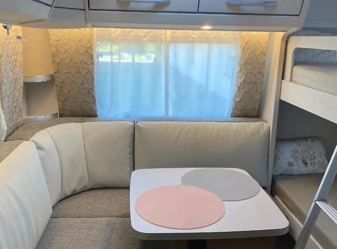 Camping Przyczepa Foremka W Molo Surf *